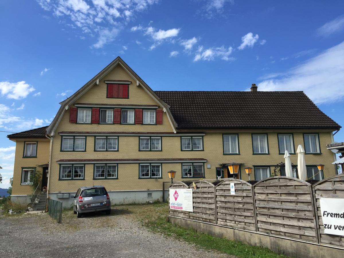 Wohlfuehloase Fuer Mensch Und Hund Bed and Breakfast Uzwil Eksteriør billede